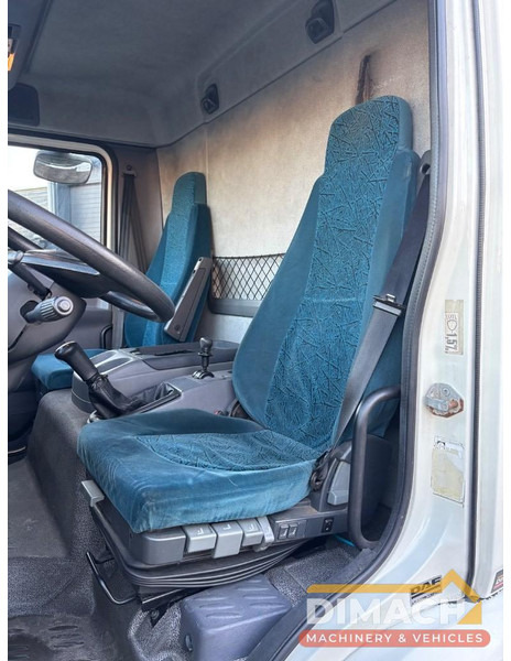 DAF FA LF45.150 4 paards, laadlift. Horsetruck NL truck - Nákladné auto na prepravu koní: obrázok 3 DAF FA LF45.150 4 paards, laadlift. Horsetruck NL truck - Nákladné auto na prepravu koní: obrázok 3