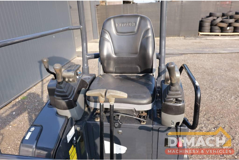 Hitachi ZX 17 CW05 hydraulische snelwissel - Mini rýpadlo: obrázok 4 Hitachi ZX 17 CW05 hydraulische snelwissel - Mini rýpadlo: obrázok 4