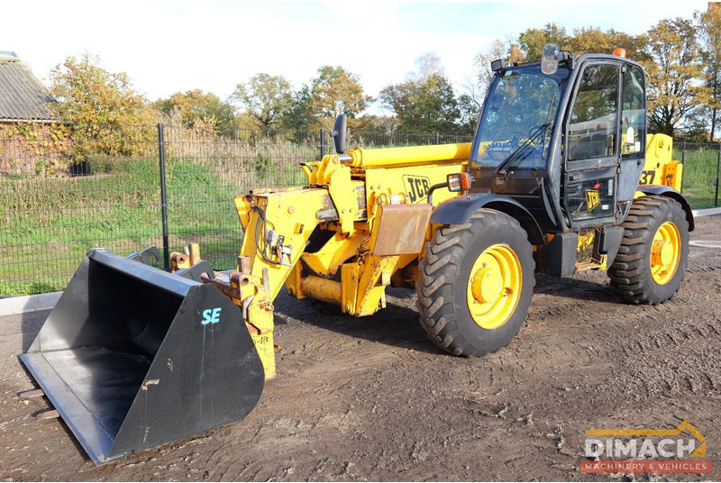 JCB 537 135 JCB 537 125 telehandler with remote control basket + bucket and forks top item!! - Teleskopický nakladač: obrázok 5 JCB 537 135 JCB 537 125 telehandler with remote control basket + bucket and forks top item!! - Teleskopický nakladač: obrázok 5