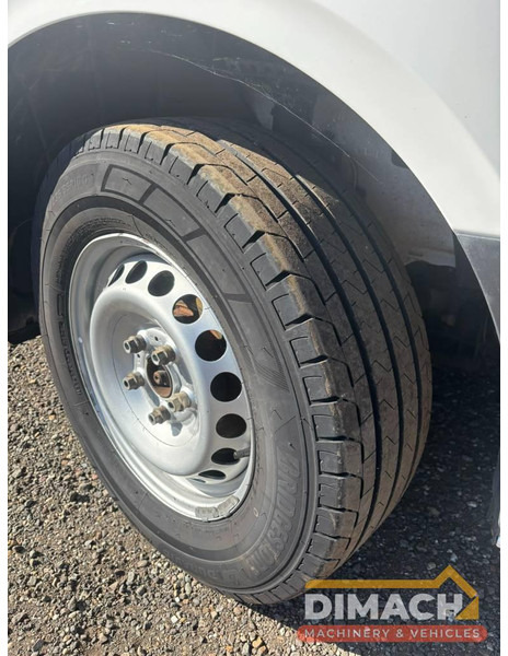 MAN TGE 3.180 L4H3 maxi Engine problem - motorschade -VW crafter L4H3 maxi bus - koffer - klima - euro 6 - Furgon: obrázok 4 MAN TGE 3.180 L4H3 maxi Engine problem - motorschade -VW crafter L4H3 maxi bus - koffer - klima - euro 6 - Furgon: obrázok 4