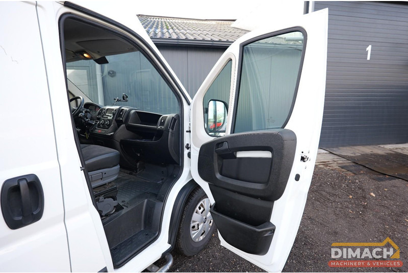 Furgon Peugeot Boxer L4H3 boxer airco camera low km!!: obrázok 16 Furgon Peugeot Boxer L4H3 boxer airco camera low km!!: obrázok 16