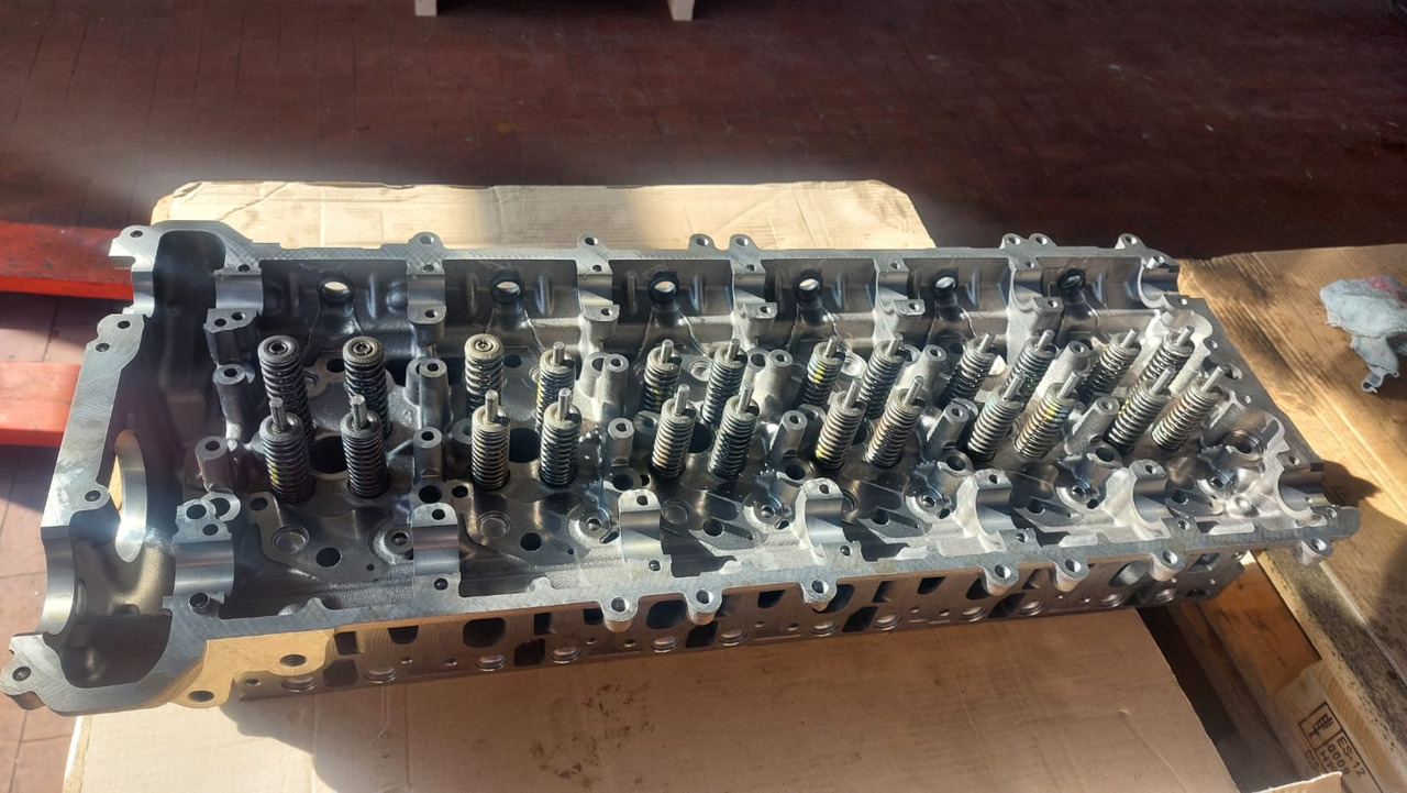 CLAAS Regeneracja naprawa om 470 471 472 473 mp4 euro6 - Motor pre Poľnohospodárske stroje: obrázok 4 CLAAS Regeneracja naprawa om 470 471 472 473 mp4 euro6 - Motor pre Poľnohospodárske stroje: obrázok 4