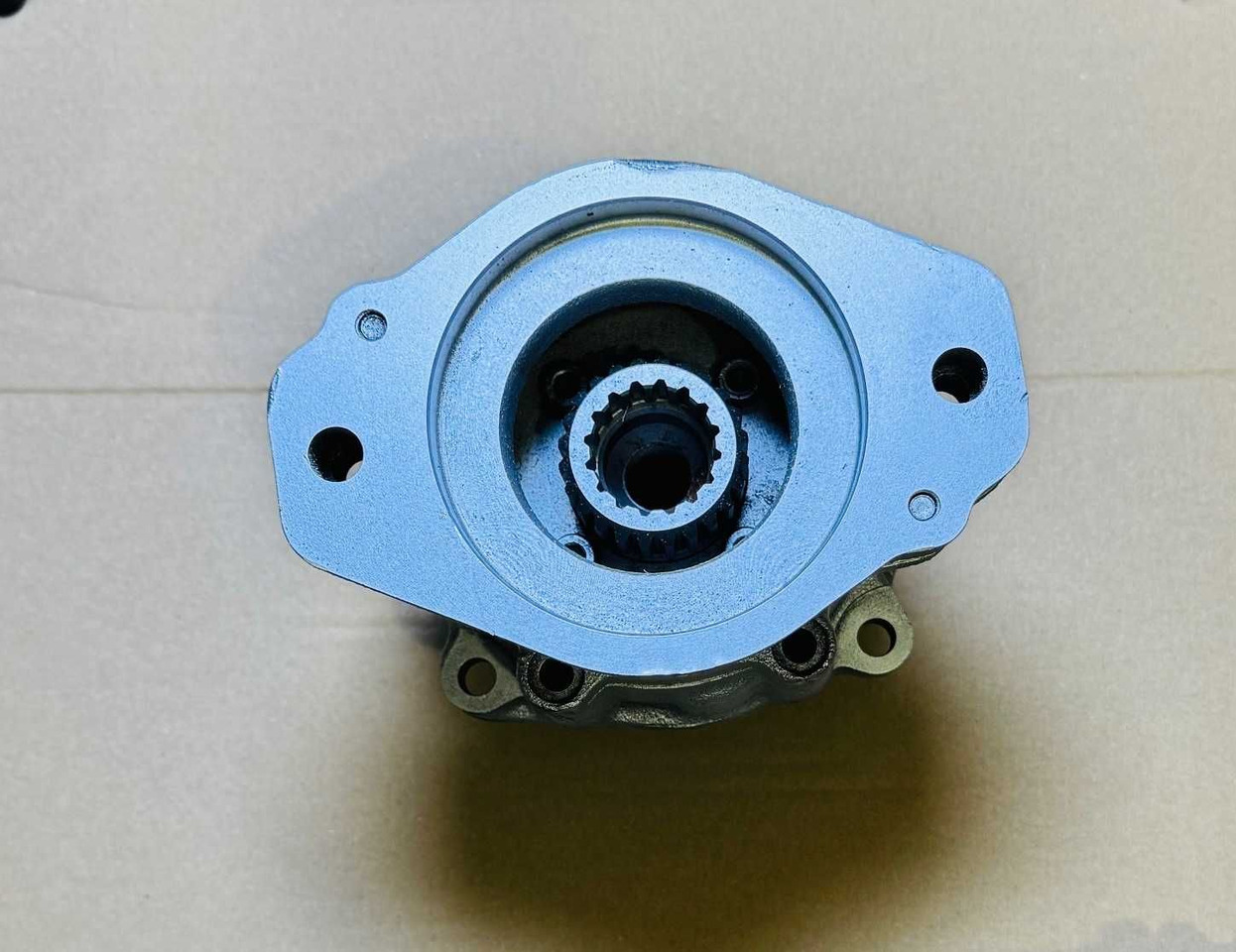 Mercedes PRZYSTAWKA odbioru mocy PTO pompy hydrauliki om471 Nowa - Motor: obrázok 2 Mercedes PRZYSTAWKA odbioru mocy PTO pompy hydrauliki om471 Nowa - Motor: obrázok 2