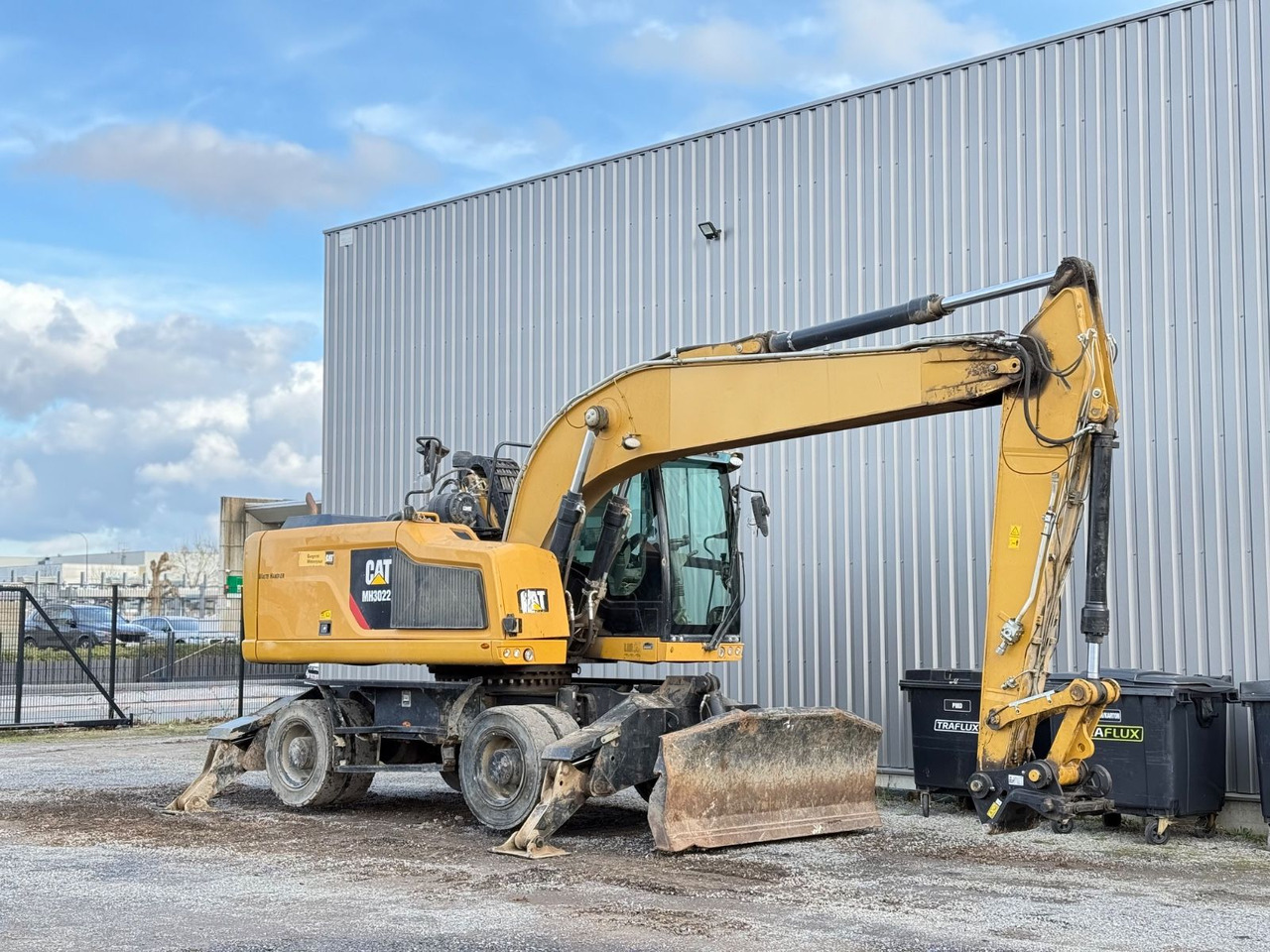 CAT MH3022 - Kolesové rýpadlo: obrázok 2 CAT MH3022 - Kolesové rýpadlo: obrázok 2