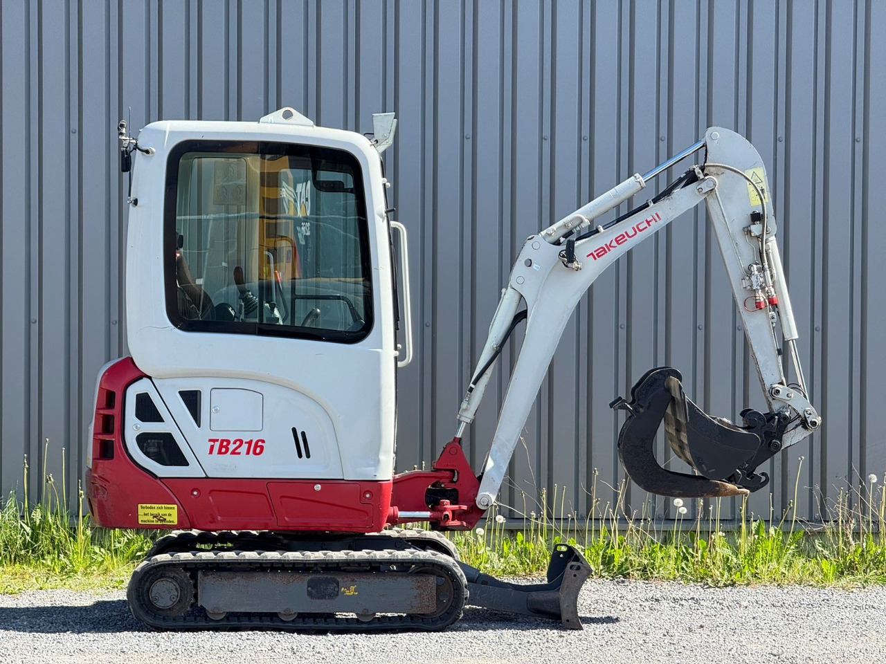 Takeuchi TB216 - Mini rýpadlo: obrázok 1 Takeuchi TB216 - Mini rýpadlo: obrázok 1