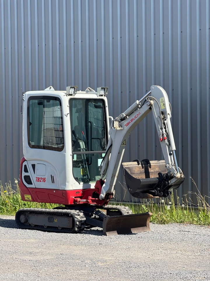Takeuchi TB216 - Mini rýpadlo: obrázok 2 Takeuchi TB216 - Mini rýpadlo: obrázok 2