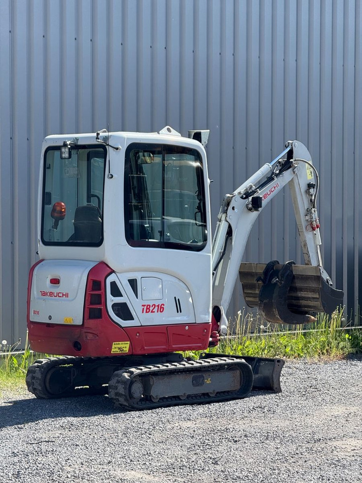 Takeuchi TB216 - Mini rýpadlo: obrázok 3 Takeuchi TB216 - Mini rýpadlo: obrázok 3