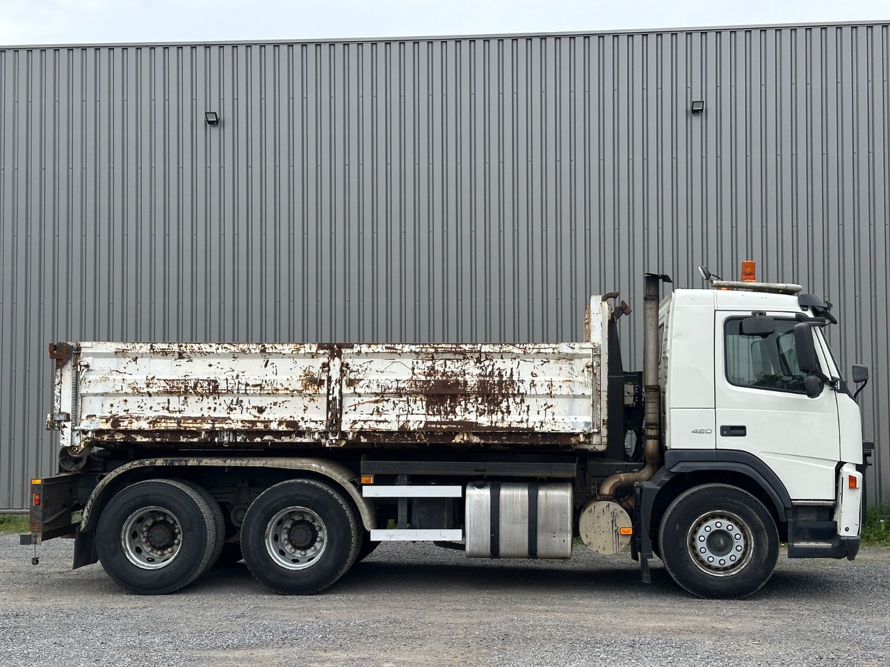 Volvo FM 420 - Hákový nosič kontajnerov: obrázok 2 Volvo FM 420 - Hákový nosič kontajnerov: obrázok 2