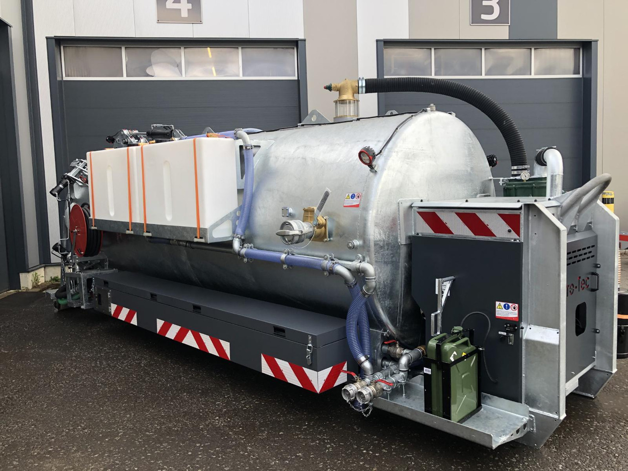 Abrollcontainer 10m³ Feuerwehr Wassertank - Kontajner abroll: obrázok 3 Abrollcontainer 10m³ Feuerwehr Wassertank - Kontajner abroll: obrázok 3