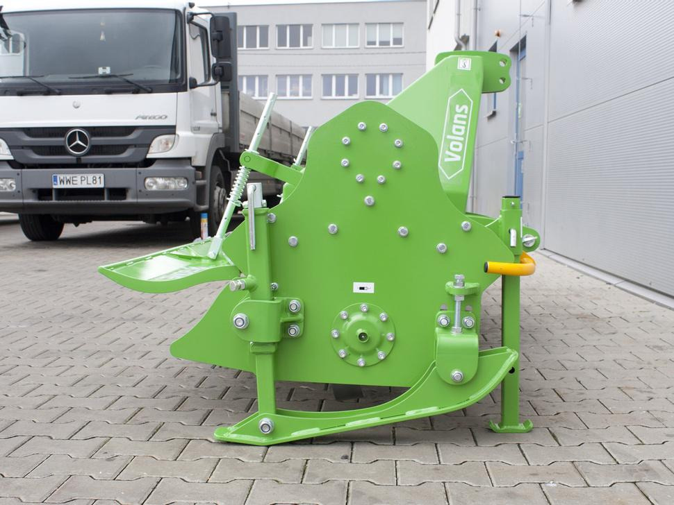 Bomet Bodenfräsen / Rotary tiller / Rotavator / Vangatrice / Desgarrador / Роторный культиватор / Glebogryzarka 3 m - Rotavátor: obrázok 4 Bomet Bodenfräsen / Rotary tiller / Rotavator / Vangatrice / Desgarrador / Роторный культиватор / Glebogryzarka 3 m - Rotavátor: obrázok 4