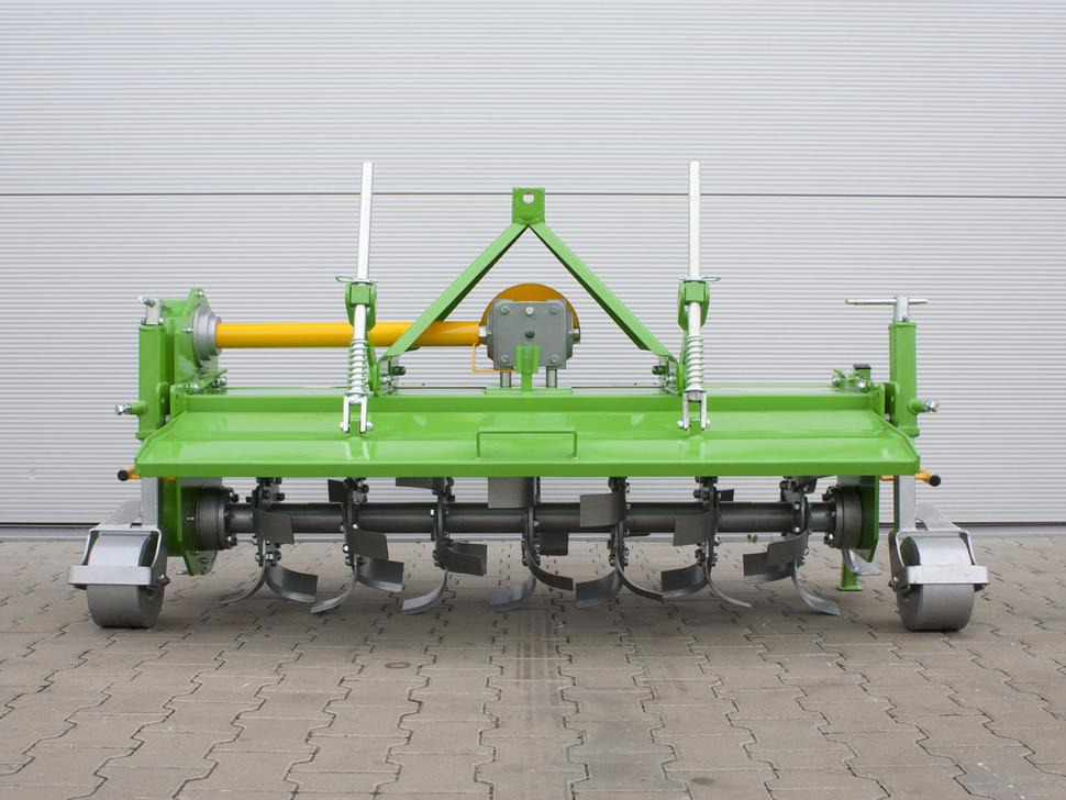 Bomet Bodenfräsen / Rotary tiller / Rotavator / Vangatrice / Rastrillo / Культиватор / Glebogryzarka 2 m - Rotavátor: obrázok 5 Bomet Bodenfräsen / Rotary tiller / Rotavator / Vangatrice / Rastrillo / Культиватор / Glebogryzarka 2 m - Rotavátor: obrázok 5
