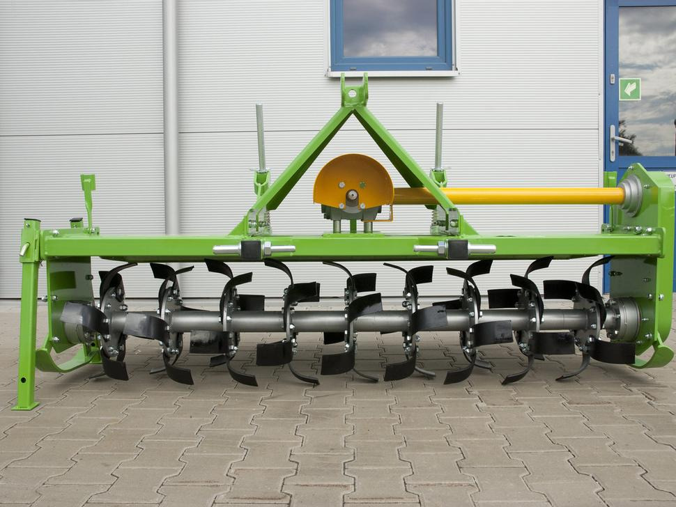Bomet Bodenfräsen / Rotary tiller / Rotavator / Vangatrice / Rastrillo / Культиватор / Glebogryzarka 2 m - Rotavátor: obrázok 1 Bomet Bodenfräsen / Rotary tiller / Rotavator / Vangatrice / Rastrillo / Культиватор / Glebogryzarka 2 m - Rotavátor: obrázok 1