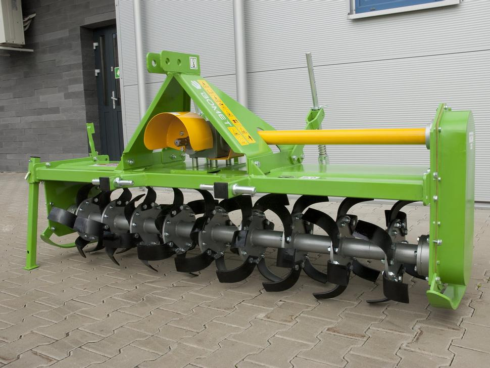 Bomet Bodenfräsen / Rotary tiller / Rotavator / Vangatrice / Rastrillo / Культиватор / Glebogryzarka 2 m - Rotavátor: obrázok 2 Bomet Bodenfräsen / Rotary tiller / Rotavator / Vangatrice / Rastrillo / Культиватор / Glebogryzarka 2 m - Rotavátor: obrázok 2