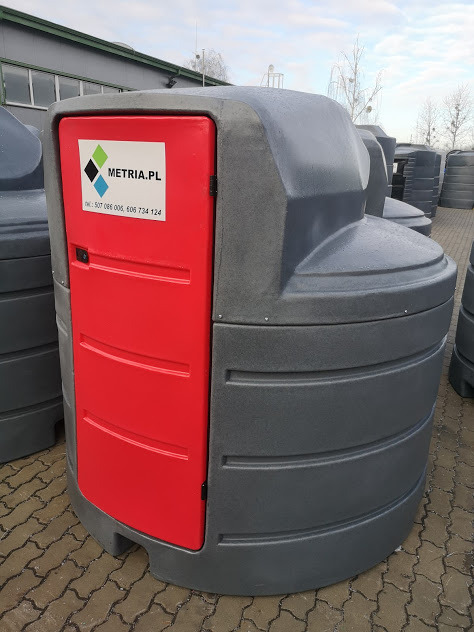 DC Dieseltank / Double-walled fuel tank for diesel fuel / Cuve à gasoil / Sebatoio gasolio / Бак для дизельного топлива / Zbiornik 2500 l - Skladovacia nádrž: obrázok 2 DC Dieseltank / Double-walled fuel tank for diesel fuel / Cuve à gasoil / Sebatoio gasolio / Бак для дизельного топлива / Zbiornik 2500 l - Skladovacia nádrž: obrázok 2