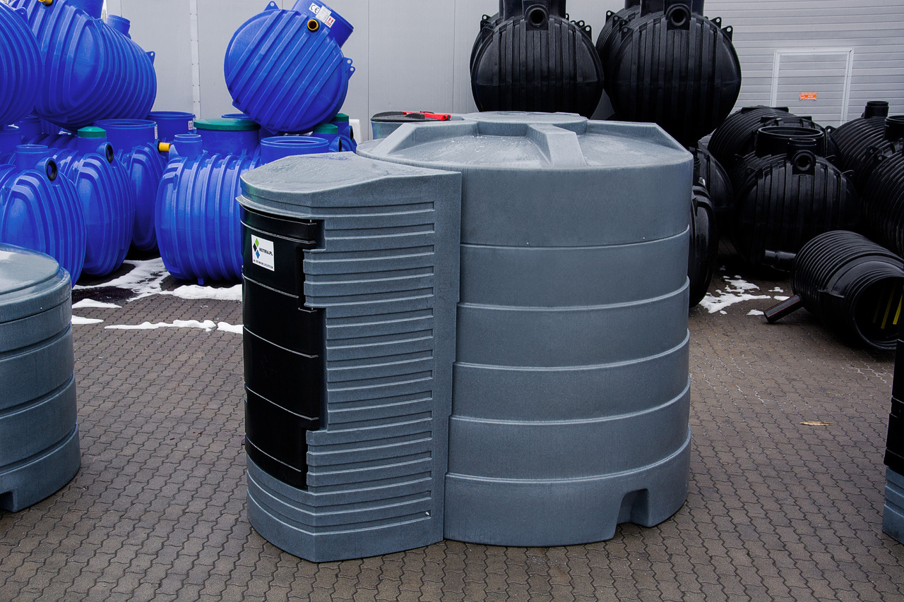 DC Dieseltank / Double-walled fuel tank for diesel fuel / Cuve à gasoil / Serbatoio gasolio / Бак для дизельного топлива / Zbiornik dwupłaszczowe na paliwo do oleju napędowego 5000 l - Skladovacia nádrž: obrázok 1 DC Dieseltank / Double-walled fuel tank for diesel fuel / Cuve à gasoil / Serbatoio gasolio / Бак для дизельного топлива / Zbiornik dwupłaszczowe na paliwo do oleju napędowego 5000 l - Skladovacia nádrž: obrázok 1