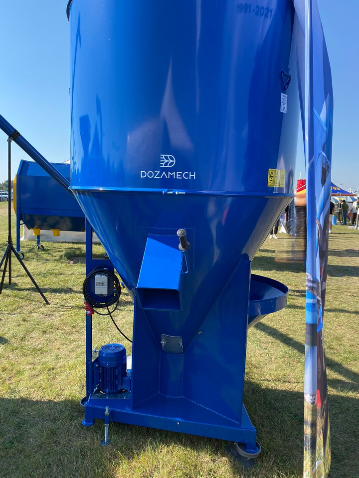 Dozamech Getreidemischanlage / Feed mixer / Melangeuse de fourrage / Miscelatore di mangime / Кормосмеситель / Mieszalnik H-033/2 1000 kg - Stroj a zariadenia na chov hospodárskych zvierat: obrázok 5 Dozamech Getreidemischanlage / Feed mixer / Melangeuse de fourrage / Miscelatore di mangime / Кормосмеситель / Mieszalnik H-033/2 1000 kg - Stroj a zariadenia na chov hospodárskych zvierat: obrázok 5