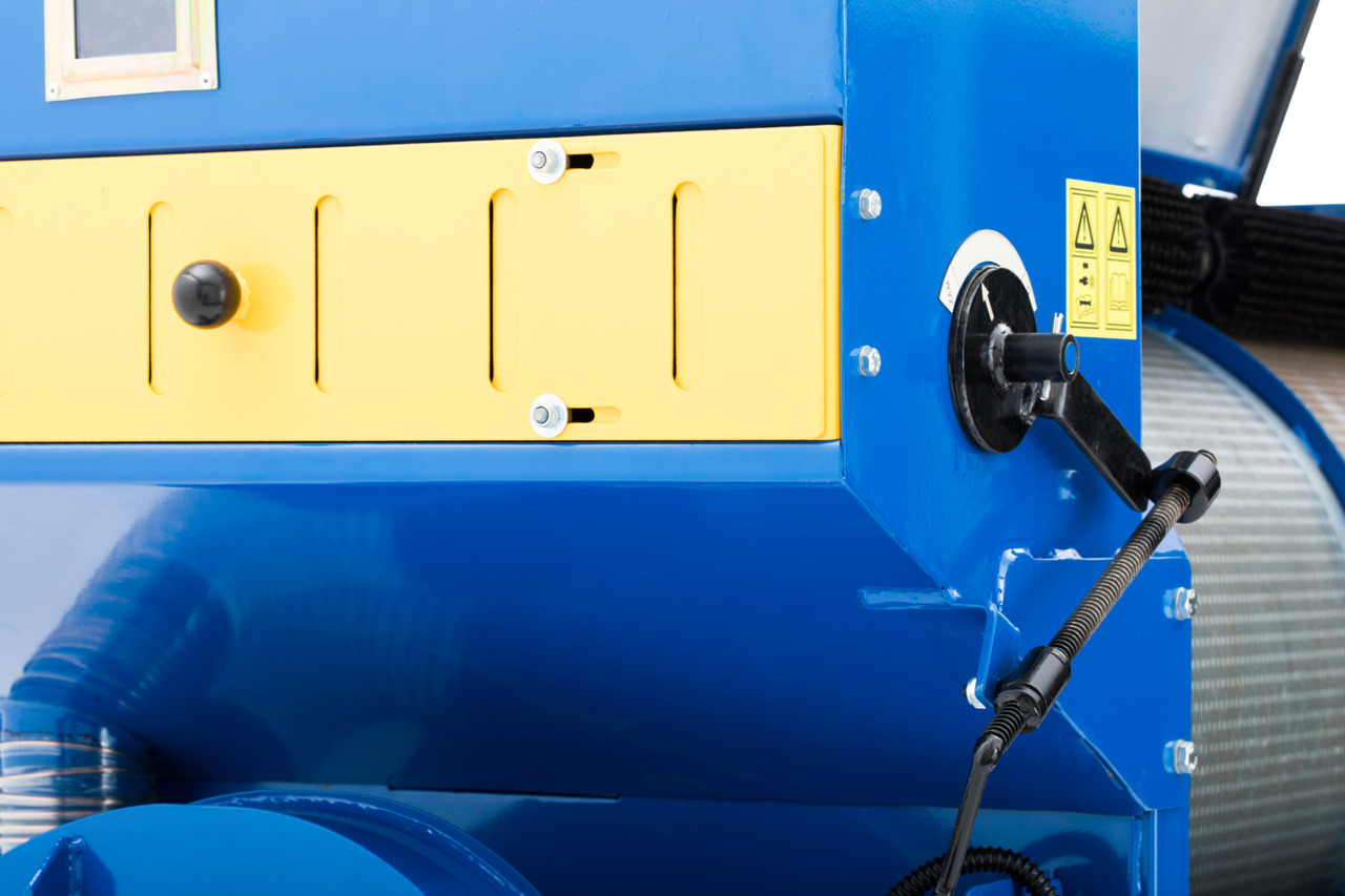 Dozamech Getreidereingier / Grain cleaner / Nettoyeur de céréales / Limpiadora de tambor para cerea / Pulitrice a tamburo per cereali / Барабанный очиститель для зерновых культур / Czyszczalnia bębnowa do zbóż - Čistička obilia: obrázok 4 Dozamech Getreidereingier / Grain cleaner / Nettoyeur de céréales / Limpiadora de tambor para cerea / Pulitrice a tamburo per cereali / Барабанный очиститель для зерновых культур / Czyszczalnia bębnowa do zbóż - Čistička obilia: obrázok 4