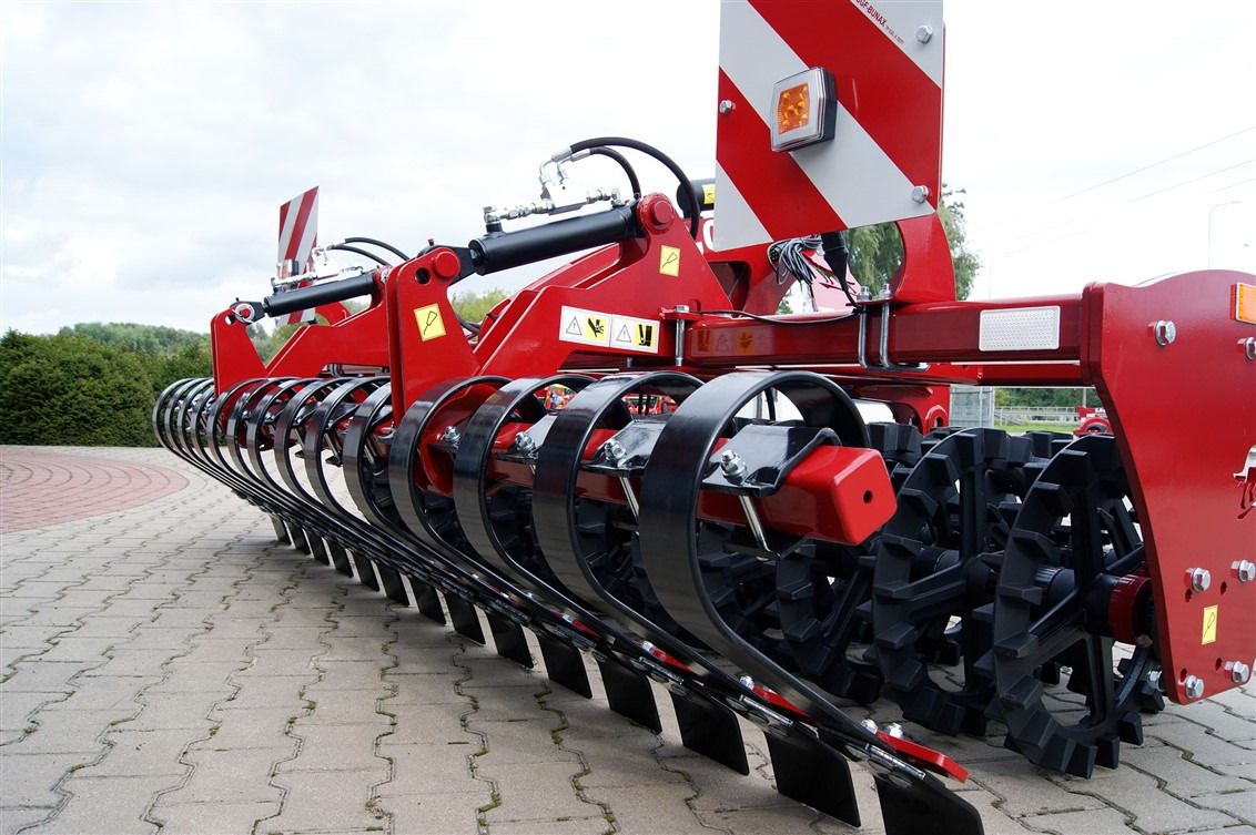 Lupus Crosskillwalze / Crosskill roller / Rouleau tandem avant Crosskill / Rodillo tándem delantero Wał przedni tandem Crosskill 3 m - Poľnohospodársky valec: obrázok 3 Lupus Crosskillwalze / Crosskill roller / Rouleau tandem avant Crosskill / Rodillo tándem delantero Wał przedni tandem Crosskill 3 m - Poľnohospodársky valec: obrázok 3