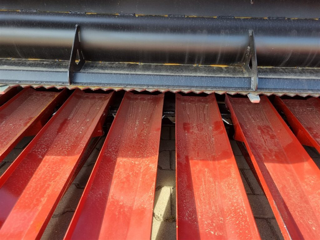 Lupus Sonnenblummenvorsatz / Sunflower harvester / Coupe à tournesol / Сosechadora / Macchina per la raccolta dei girasoli / Жатка для подсолнечника / Przystawka do słonecznika 6,5 m - Slnečnicový adaptér: obrázok 4 Lupus Sonnenblummenvorsatz / Sunflower harvester / Coupe à tournesol / Сosechadora / Macchina per la raccolta dei girasoli / Жатка для подсолнечника / Przystawka do słonecznika 6,5 m - Slnečnicový adaptér: obrázok 4