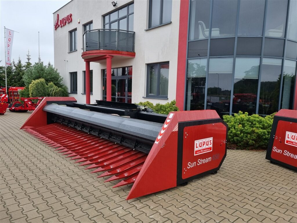 Lupus Sonnenblummenvorsatz / Sunflower harvester / Coupe à tournesol / Сosechadora / Macchina per la raccolta dei girasoli / Жатка для подсолнечника / Przystawka do słonecznika 6,5 m - Slnečnicový adaptér: obrázok 5 Lupus Sonnenblummenvorsatz / Sunflower harvester / Coupe à tournesol / Сosechadora / Macchina per la raccolta dei girasoli / Жатка для подсолнечника / Przystawka do słonecznika 6,5 m - Slnečnicový adaptér: obrázok 5