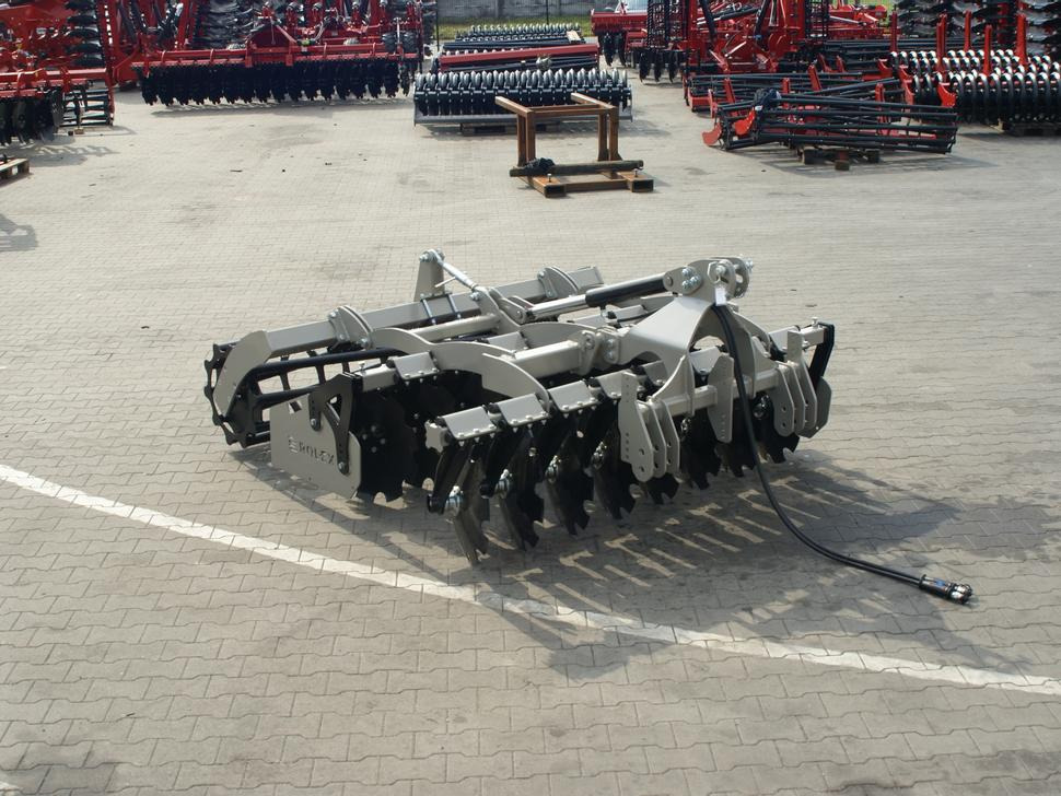 ROLEX Scheibenegge / Disc harrow for vineyards / Dechaumeur à disques pour vignes / Erpice a dischi / Дисковая борона для виноградника / Brona talerzowa do winnic 1,1 m - Diskový pluh: obrázok 4 ROLEX Scheibenegge / Disc harrow for vineyards / Dechaumeur à disques pour vignes / Erpice a dischi / Дисковая борона для виноградника / Brona talerzowa do winnic 1,1 m - Diskový pluh: obrázok 4