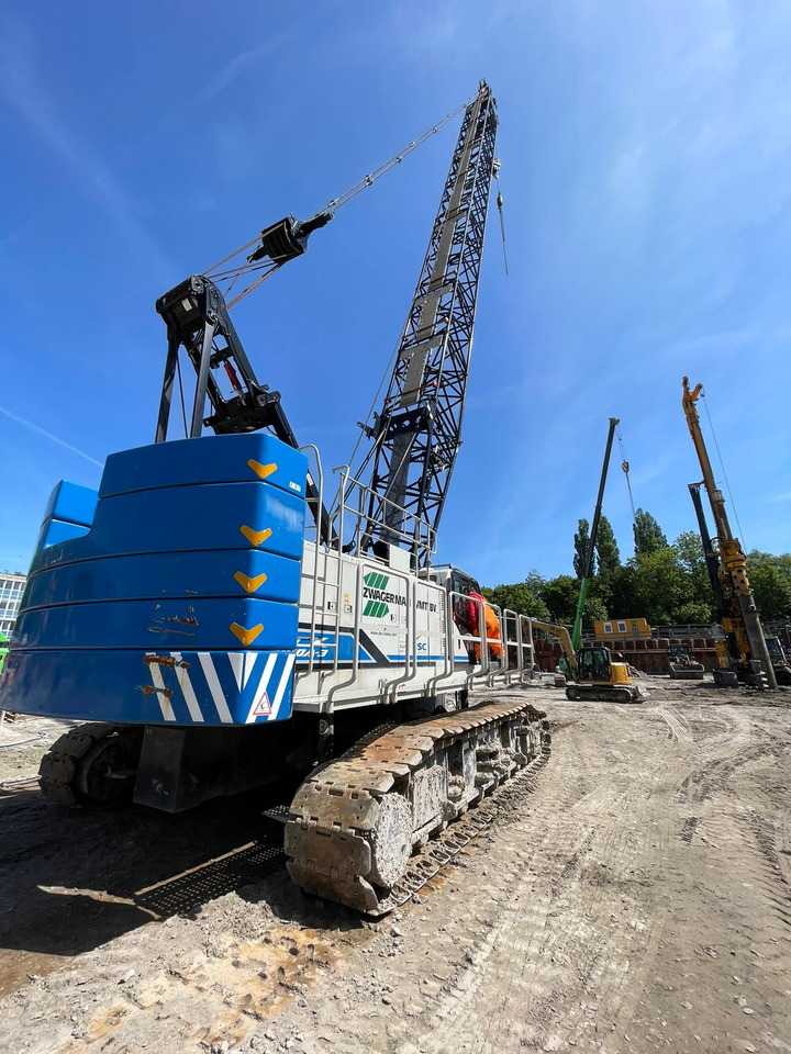 Hitachi-Sumitomo SCX 1000A-3 - Pásový žeriav: obrázok 1 Hitachi-Sumitomo SCX 1000A-3 - Pásový žeriav: obrázok 1