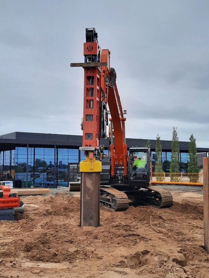 Movax DH-35 - Hydraulické kladivo: obrázok 2 Movax DH-35 - Hydraulické kladivo: obrázok 2