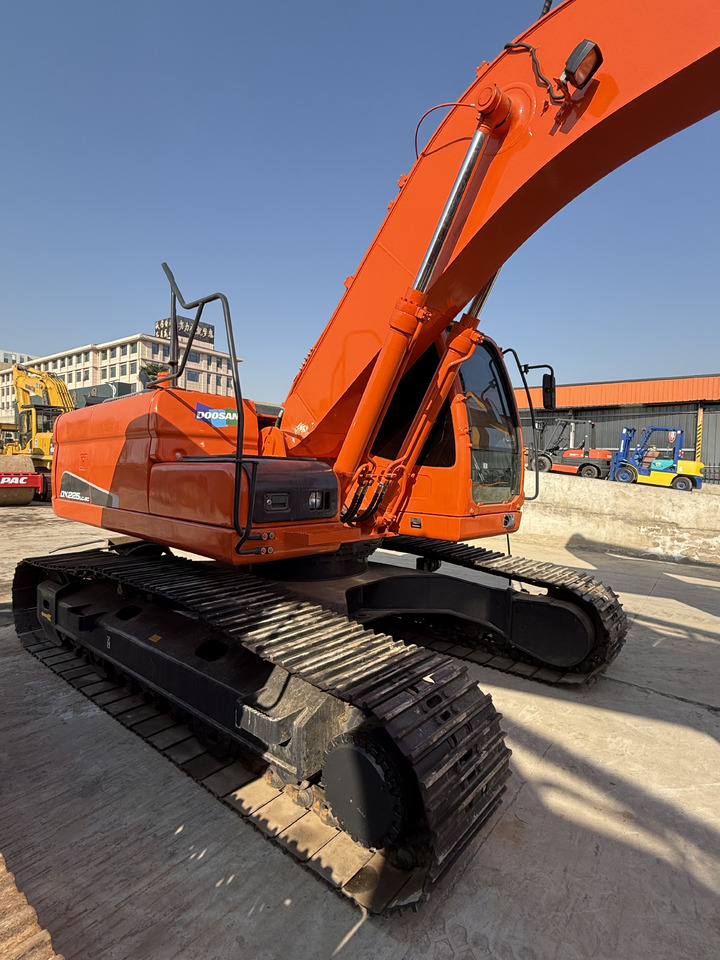 DOOSAN 225 - Pásové rýpadlo: obrázok 1 DOOSAN 225 - Pásové rýpadlo: obrázok 1