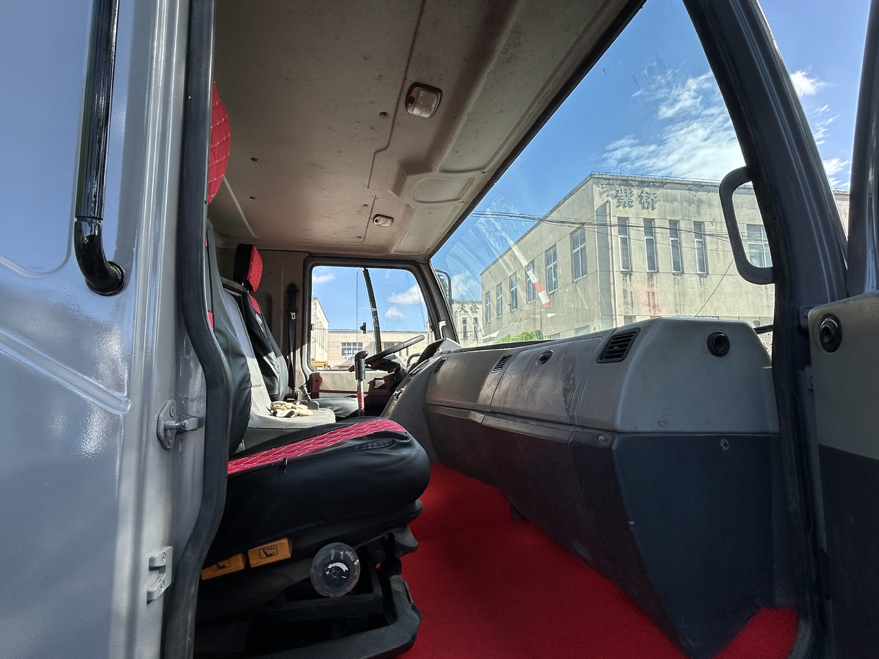 ZOOMLION HOT OFFER! High-quality ZOOMLION ZTC800V - Autožeriav: obrázok 5 ZOOMLION HOT OFFER! High-quality ZOOMLION ZTC800V - Autožeriav: obrázok 5