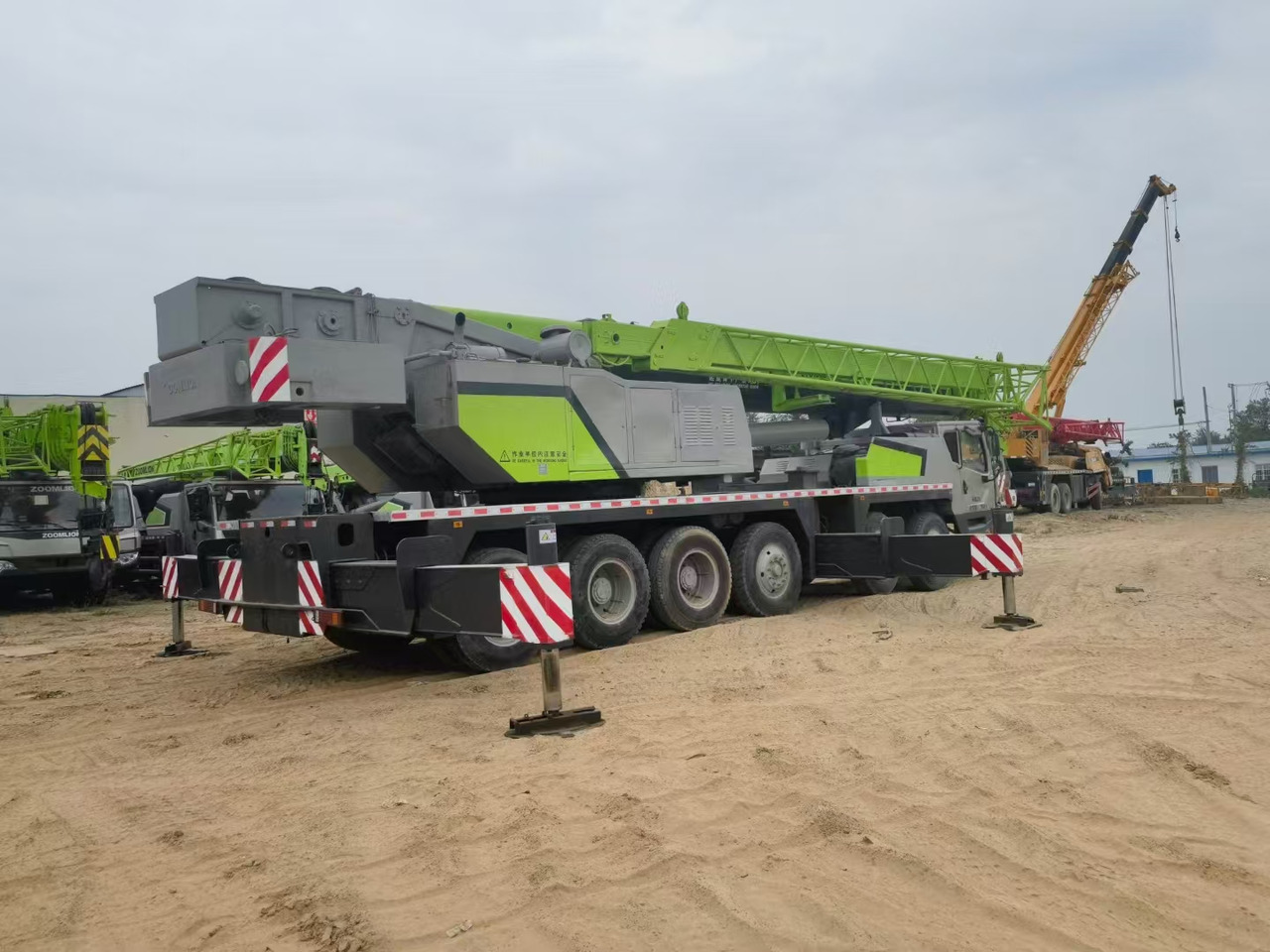 ZOOMLION ZTC1000V - Autožeriav: obrázok 3 ZOOMLION ZTC1000V - Autožeriav: obrázok 3