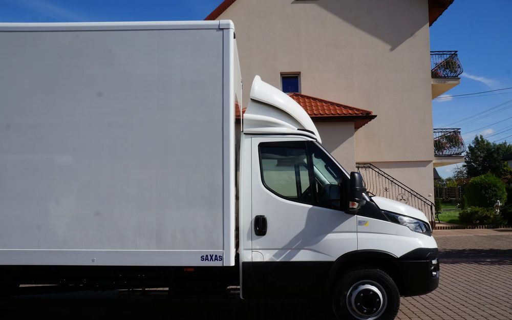 Iveco DAILY 72c18  Automat HI-MATIC Kontener 6 m 74 tys km STAN NOWY - Skříňový nákladní auto: obrázok 5 Iveco DAILY 72c18  Automat HI-MATIC Kontener 6 m 74 tys km STAN NOWY - Skříňový nákladní auto: obrázok 5