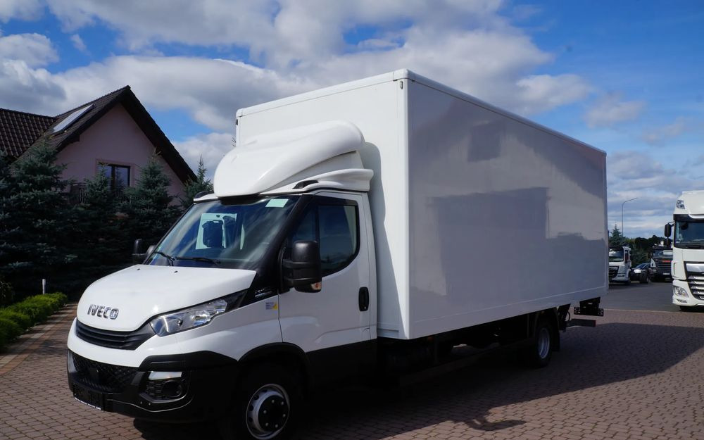 Iveco DAILY 72c18  Automat HI-MATIC Kontener 6 m 74 tys km STAN NOWY - Skříňový nákladní auto: obrázok 2 Iveco DAILY 72c18  Automat HI-MATIC Kontener 6 m 74 tys km STAN NOWY - Skříňový nákladní auto: obrázok 2