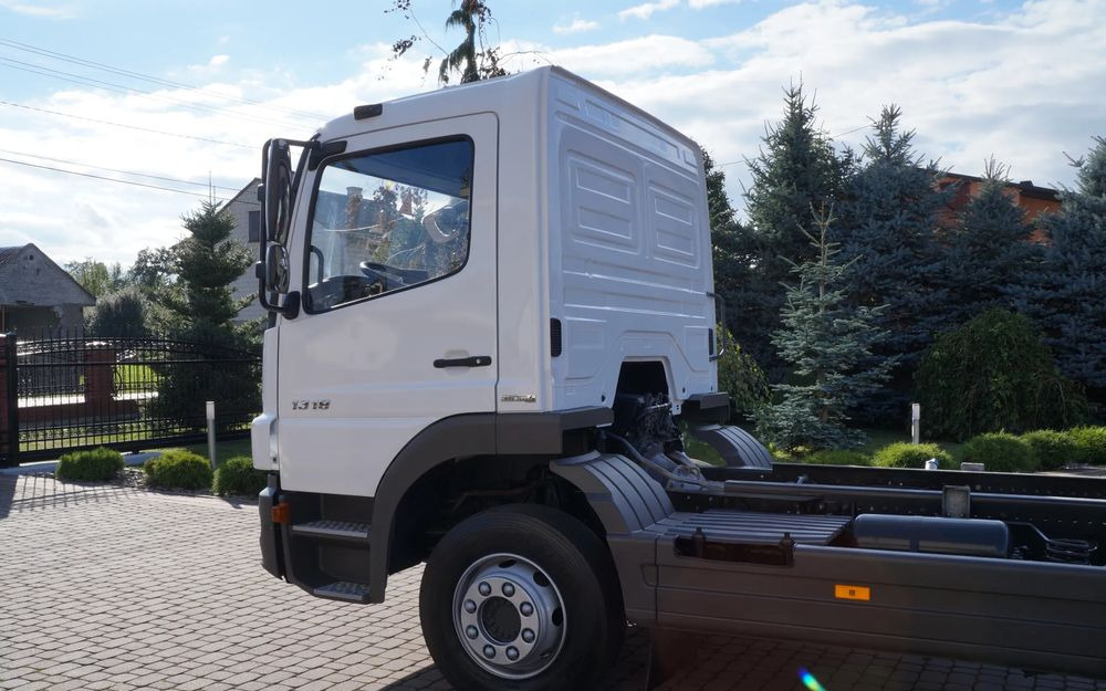 Mercedes-Benz ATEGO 1318 EURO 5 RAMA DO ZABUDOWY MANUAL 1322 - Podvozek s kabinou: obrázok 4 Mercedes-Benz ATEGO 1318 EURO 5 RAMA DO ZABUDOWY MANUAL 1322 - Podvozek s kabinou: obrázok 4