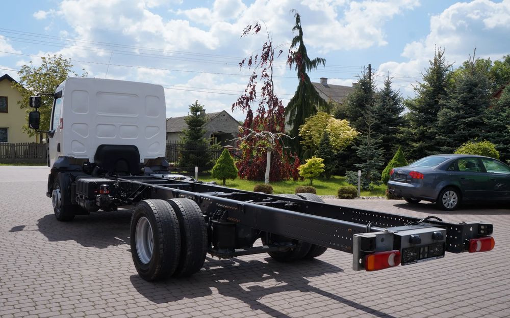 Renault RENAULT GAMA D 16.210 EURO 6 RAMA DO ZABUDOWY 16.000 KG VOLVO FL - Podvozek s kabinou: obrázok 3 Renault RENAULT GAMA D 16.210 EURO 6 RAMA DO ZABUDOWY 16.000 KG VOLVO FL - Podvozek s kabinou: obrázok 3