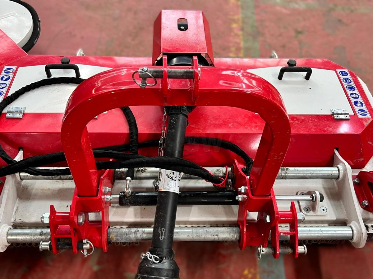 Giemme FMU180 Tondeuse portée attache 3 points pour tracteur - Kladivkový mulčovač: obrázok 5 Giemme FMU180 Tondeuse portée attache 3 points pour tracteur - Kladivkový mulčovač: obrázok 5