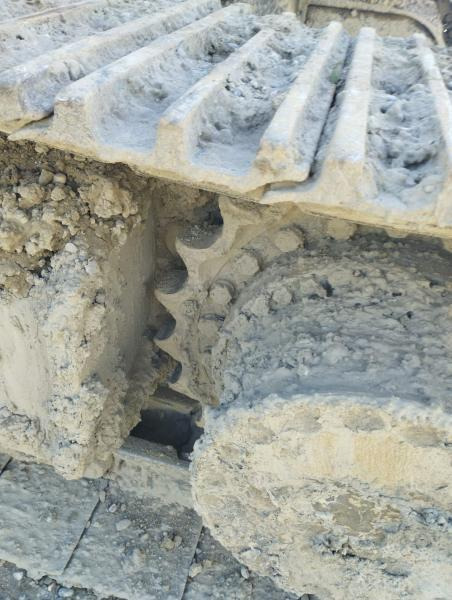 Pásové rýpadlo HITACHI PELLE ZX 350 LCN-3 35T: obrázok 13 Pásové rýpadlo HITACHI PELLE ZX 350 LCN-3 35T: obrázok 13