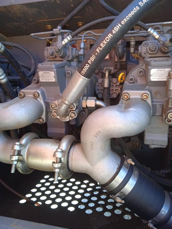 Pásové rýpadlo HITACHI PELLE ZX 350 LCN-3 35T: obrázok 15 Pásové rýpadlo HITACHI PELLE ZX 350 LCN-3 35T: obrázok 15