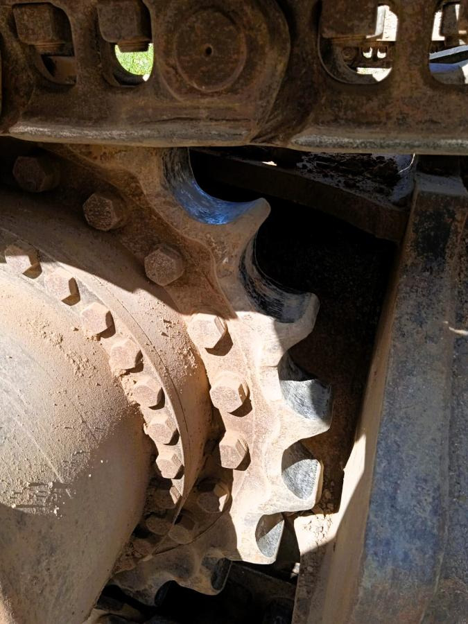 Pásové rýpadlo HITACHI PELLE ZX 350 LCN-3 35T: obrázok 12 Pásové rýpadlo HITACHI PELLE ZX 350 LCN-3 35T: obrázok 12