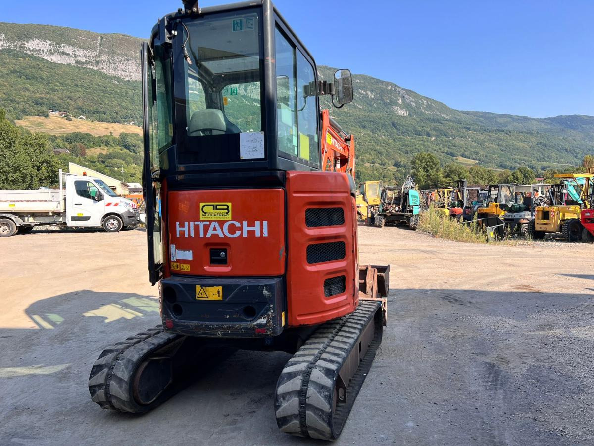 Hitachi ZX26U-5A MINI PELLE 2,7T - Mini rýpadlo: obrázok 3 Hitachi ZX26U-5A MINI PELLE 2,7T - Mini rýpadlo: obrázok 3