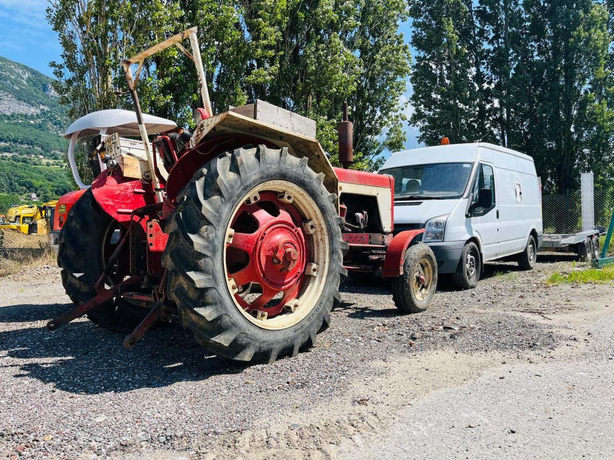 MAC CORMICK Tracteur agricole Rouge 634 - Traktor: obrázok 3 MAC CORMICK Tracteur agricole Rouge 634 - Traktor: obrázok 3