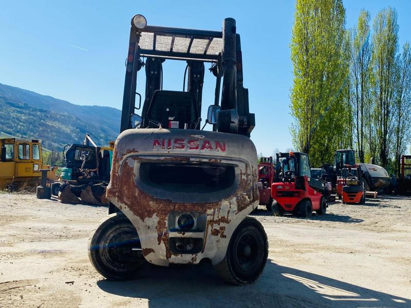 NISSAN FGD02A30Q Chariot élévateur - Dieselový vysokozdvižný vozík: obrázok 4 NISSAN FGD02A30Q Chariot élévateur - Dieselový vysokozdvižný vozík: obrázok 4