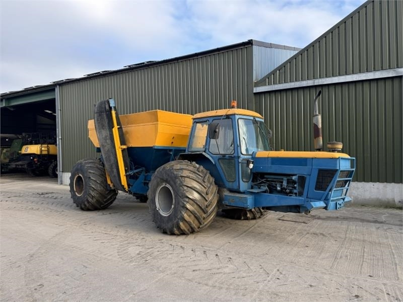Ford Ford 8210 Self Propelled Gravel Cart - Traktor: obrázok 3 Ford Ford 8210 Self Propelled Gravel Cart - Traktor: obrázok 3