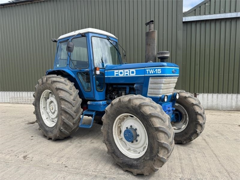 Ford Ford TW-15 - Traktor: obrázok 3 Ford Ford TW-15 - Traktor: obrázok 3