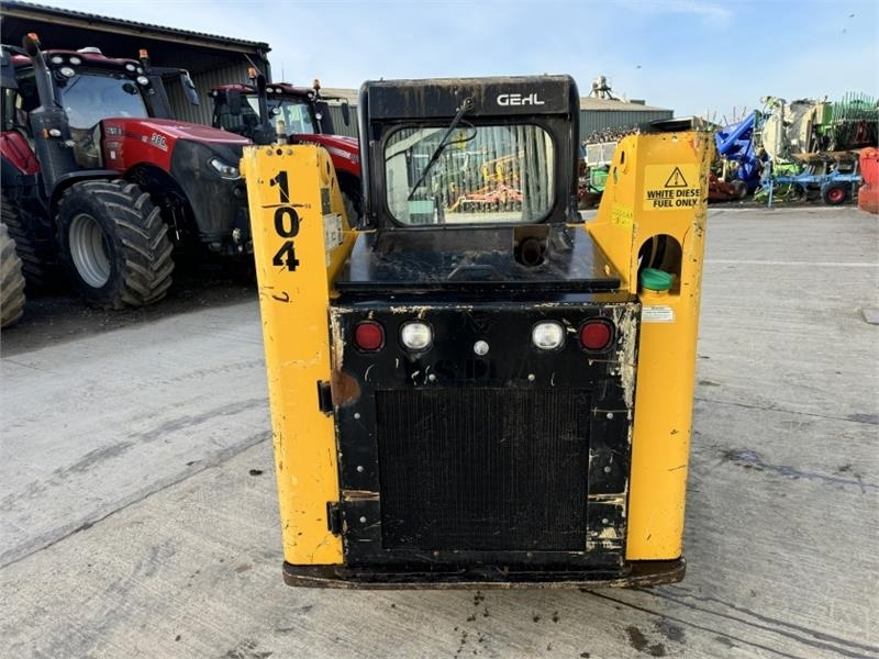 Gehl R165 Skid Steer - Šmykom riadený nakladač: obrázok 3 Gehl R165 Skid Steer - Šmykom riadený nakladač: obrázok 3