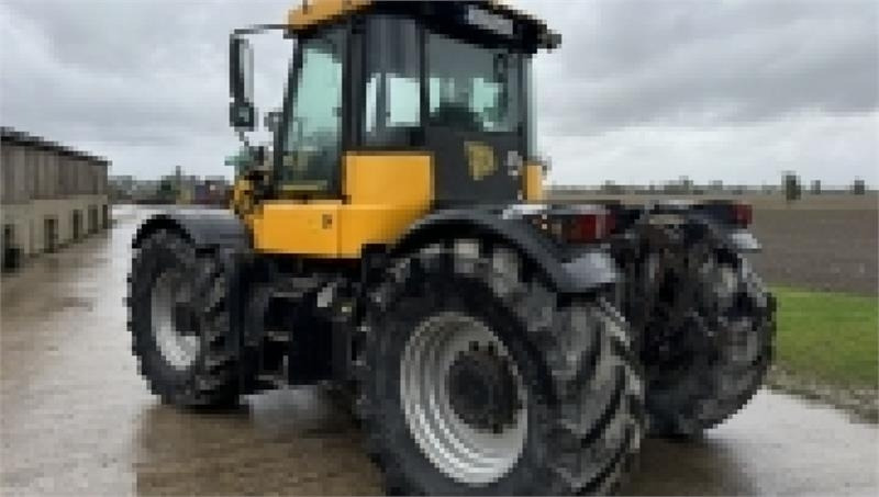 JCB 3185 Fastrac Smoothshift - Traktor: obrázok 2 JCB 3185 Fastrac Smoothshift - Traktor: obrázok 2