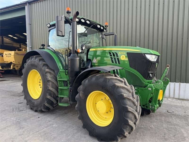 John Deere 6215R Command Pro **Ultimate Edition**Front PTO**V - Traktor: obrázok 3 John Deere 6215R Command Pro **Ultimate Edition**Front PTO**V - Traktor: obrázok 3