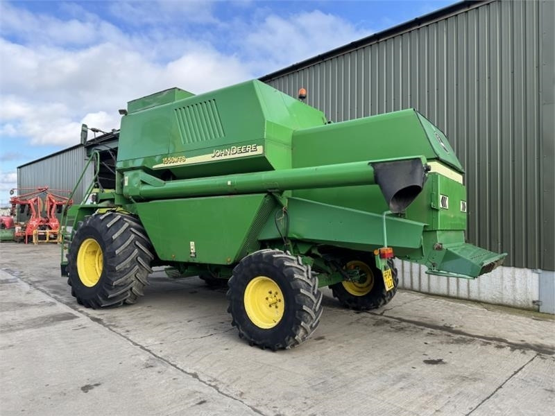 John Deere John Deere 1550 WTS c/w 620R Header - Příslušenstvo na kombajn: obrázok 4 John Deere John Deere 1550 WTS c/w 620R Header - Příslušenstvo na kombajn: obrázok 4