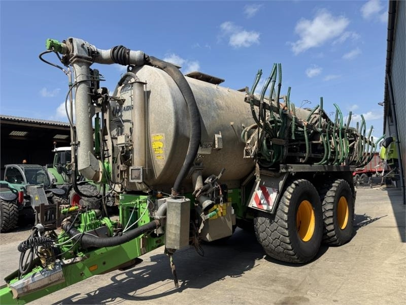 Joskin Quadra 18000 TS Slurry Tanker  - Fekálny náves: obrázok 4 Joskin Quadra 18000 TS Slurry Tanker  - Fekálny náves: obrázok 4