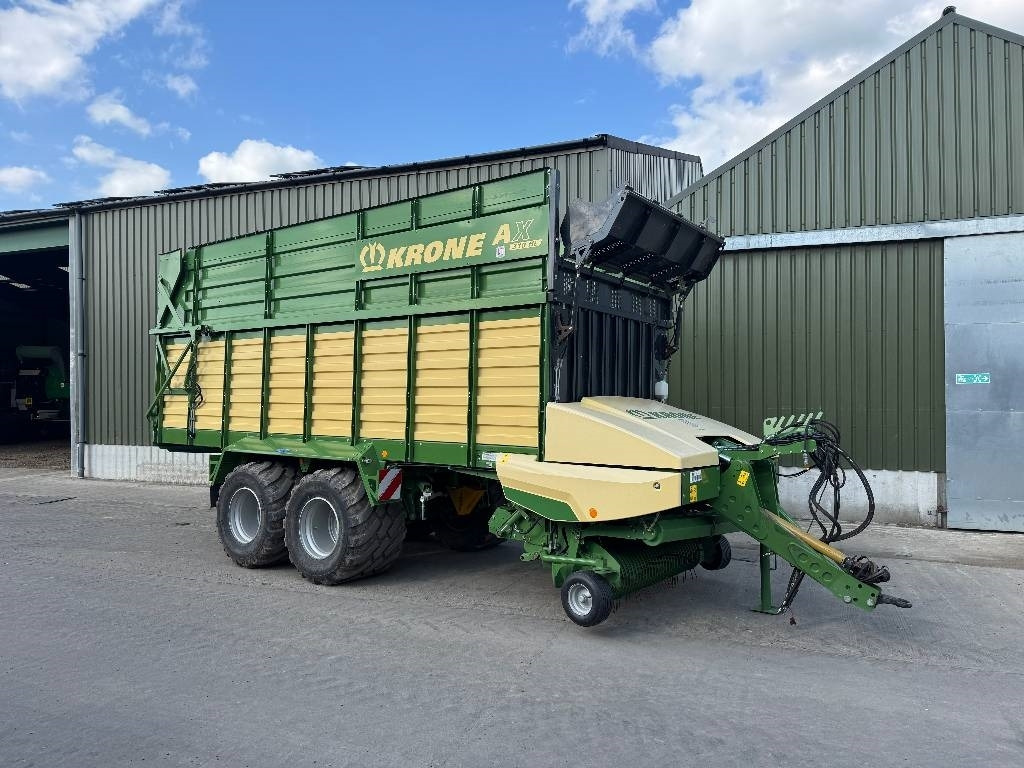 Krone AX 310 HL - Zberací voz: obrázok 1 Krone AX 310 HL - Zberací voz: obrázok 1