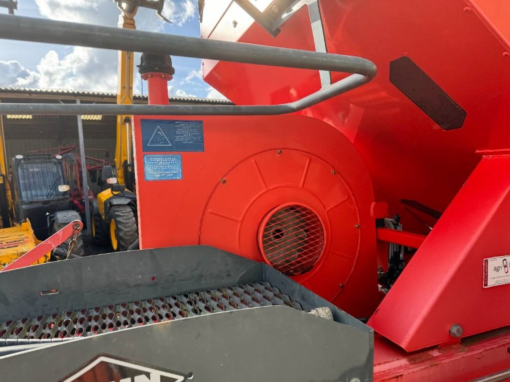 Kuhn speedliner 4000 Disc Drill - Univerzálny sejací stroj: obrázok 4 Kuhn speedliner 4000 Disc Drill - Univerzálny sejací stroj: obrázok 4